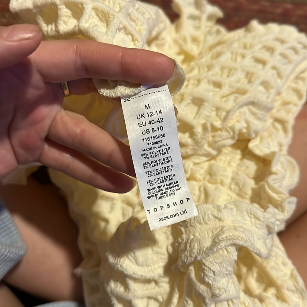 TOPSHOP RUCHED CREAM PUFFY TOP - Picture 2 of 4